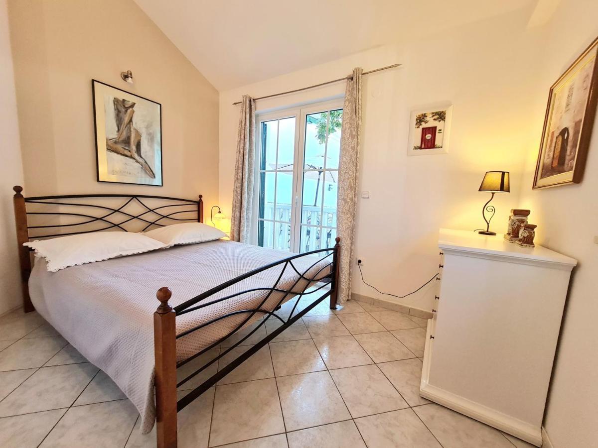 Apartment Ivana Borak أوميس المظهر الخارجي الصورة