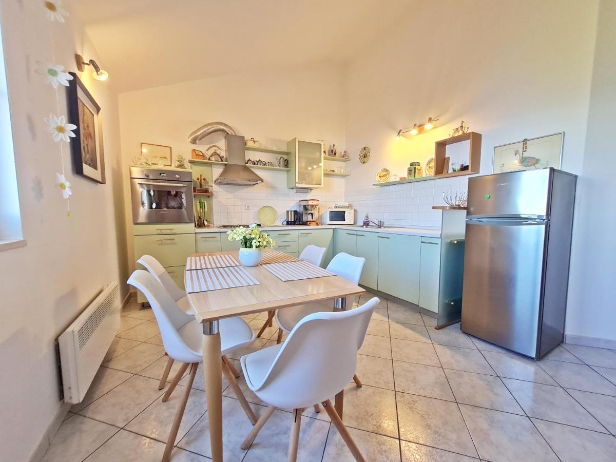 Apartment Ivana Borak أوميس المظهر الخارجي الصورة