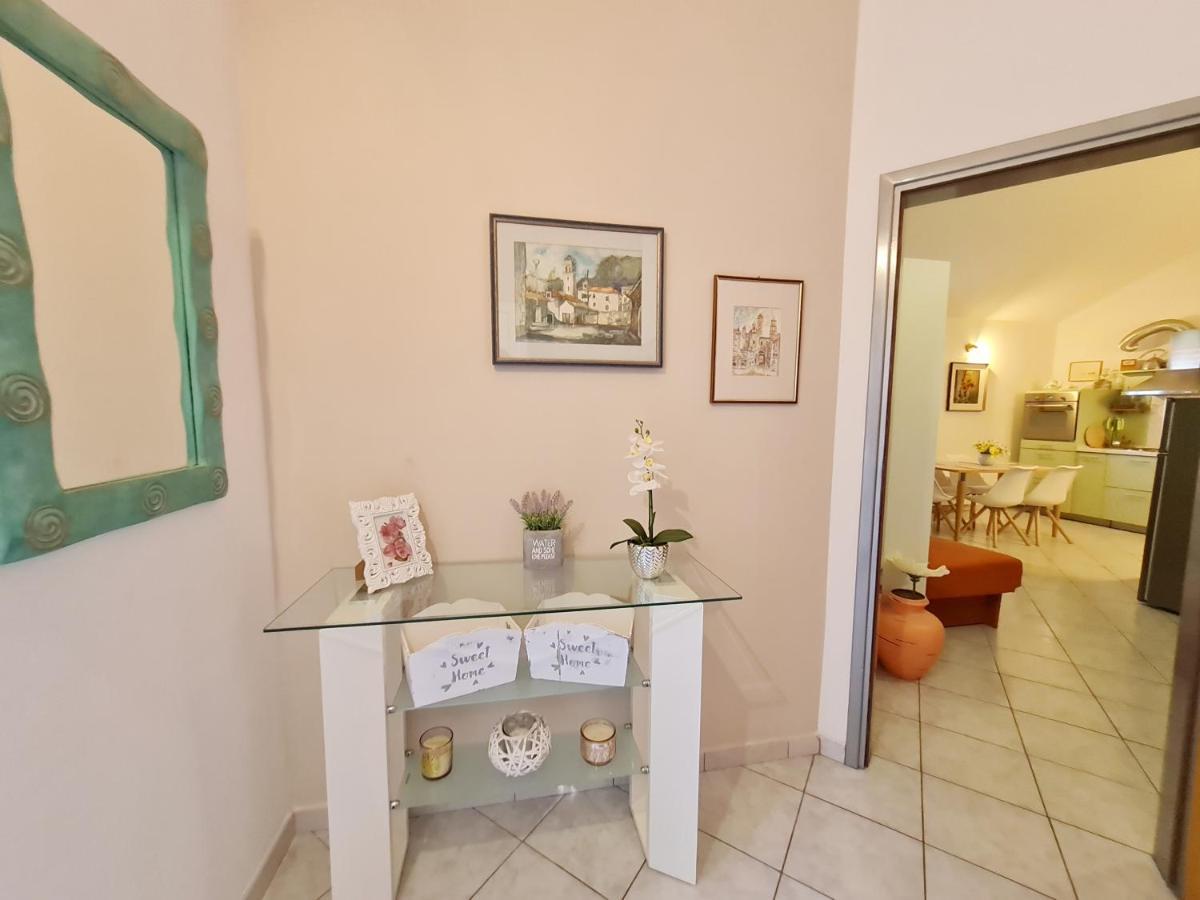 Apartment Ivana Borak أوميس المظهر الخارجي الصورة