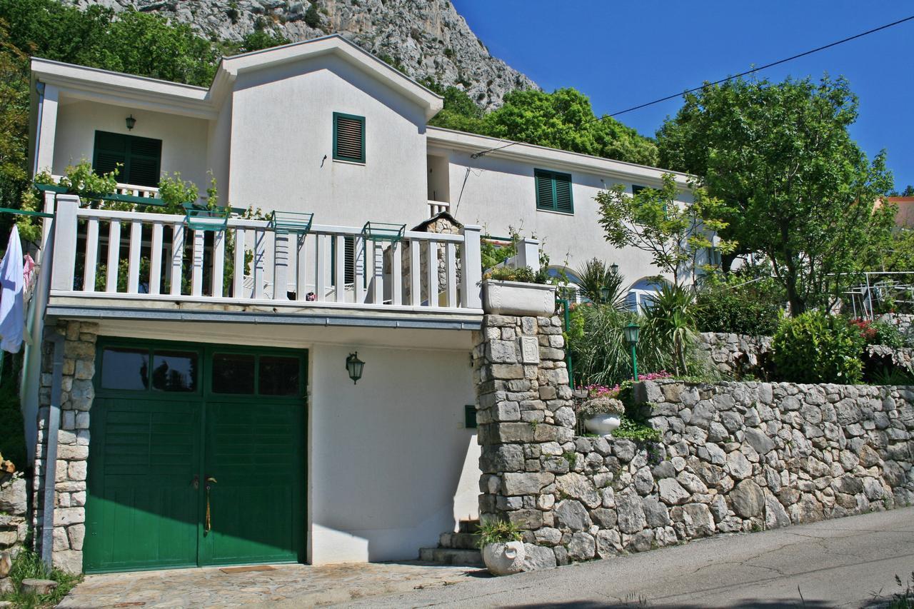 Apartment Ivana Borak أوميس المظهر الخارجي الصورة